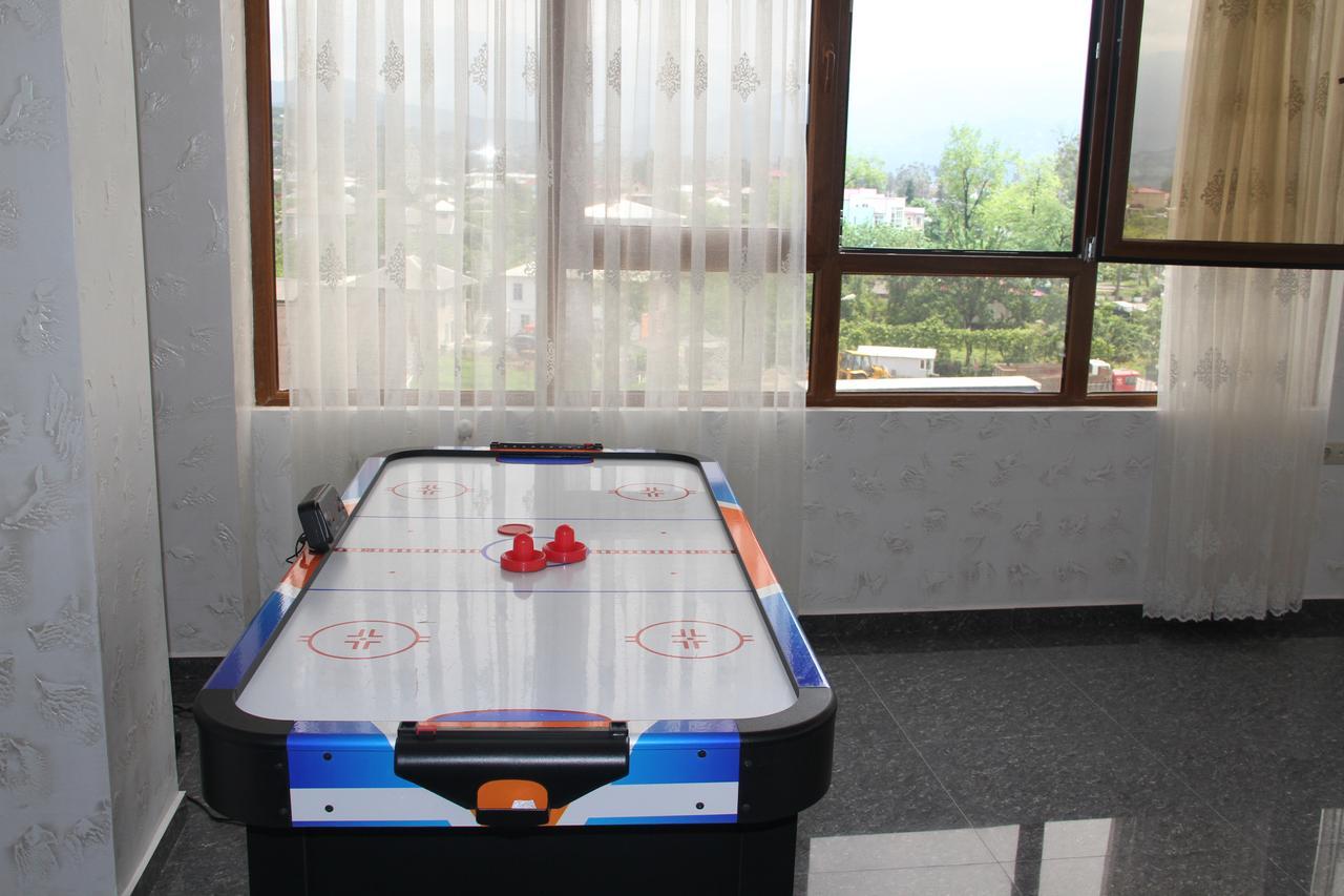 Hotel 725 Batumi Bagian luar foto